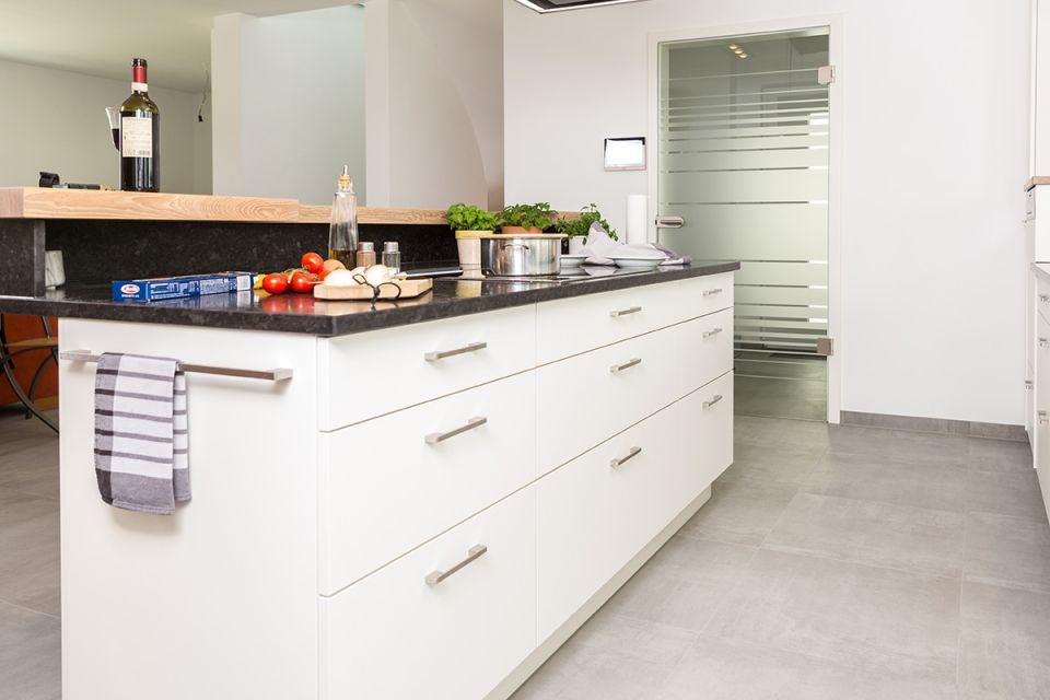 Küchen - Leistungen - Schreinerei KIEM